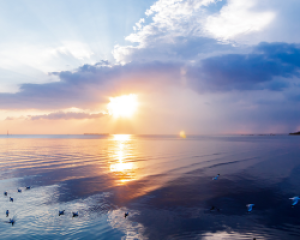 Solar Water Heating in High Wind Zones: Engineering for Wind Load Resilience