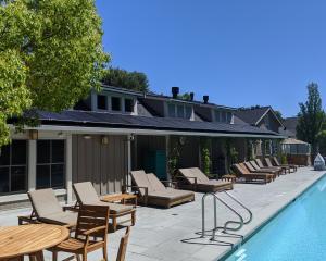 5 Reasons to Heat Your Pool With Solar